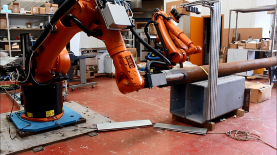 SDS7000_03 robot arm inner and outer pipe marking