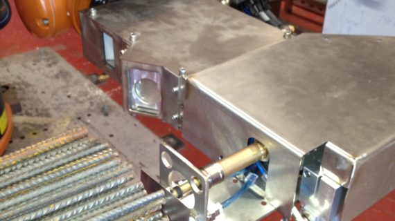 STS6000_05 tagging tool on steel bundle